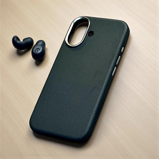 Classic Black Leather MagSafe iPhone 17 Case – Elegant & Durable