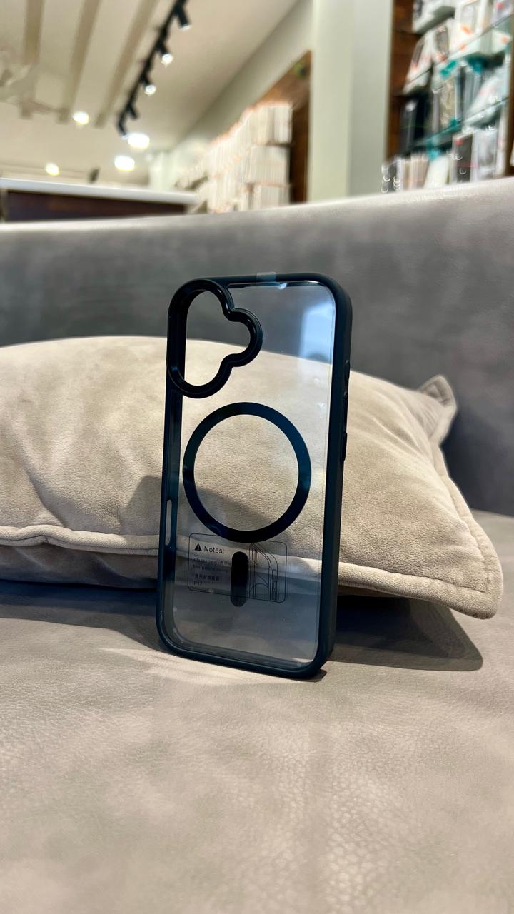 Clear Black Edge MagSafe iPhone 17 Case – Sleek & Durable